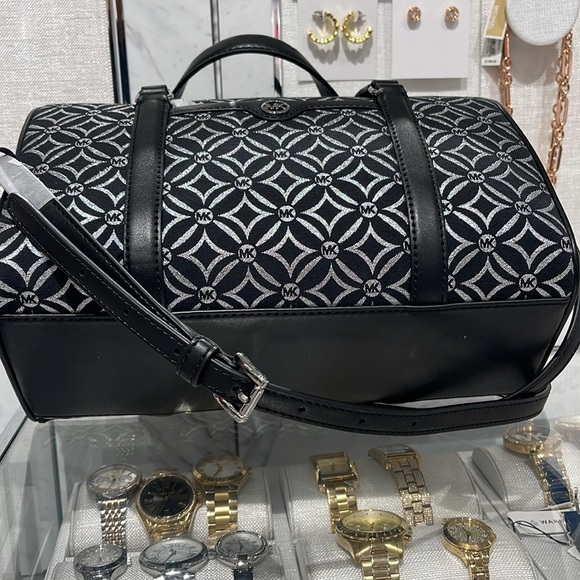 MICHAEL KORS JST TRAVEL MEDIUM DUFFLE SATCHEL SHOULDER CROSSBODY BAG MK BLACK - Picture 13 of 16